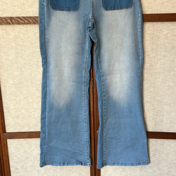 Time and Tru high Rise Retro Boot Cut Mixed Color Denim Jeans - Size 12 - Picture 3 of 6